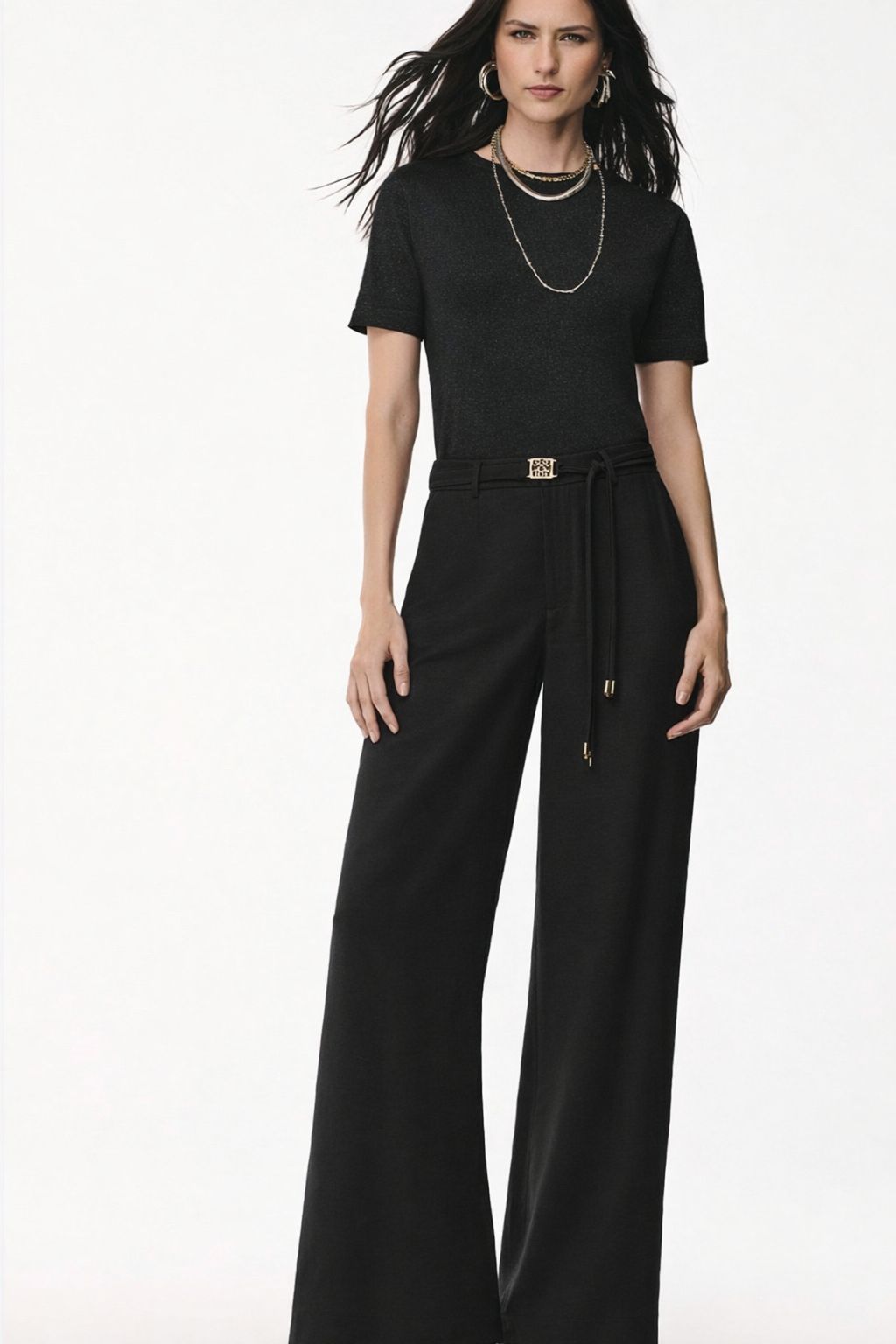 Calça Wide Leg com Cinto Preto